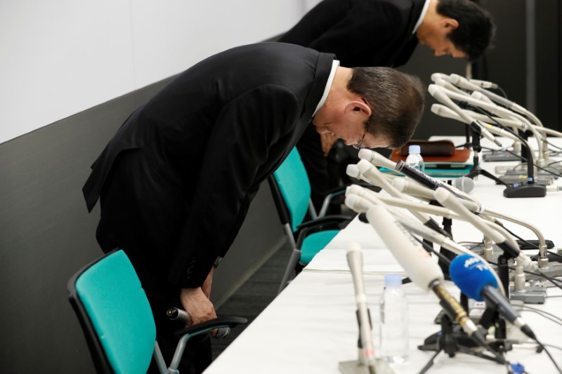 © Reuters. Subaru Corp's President and CEO Yasuyuki Yoshinaga attends a news conference in Tokyo
