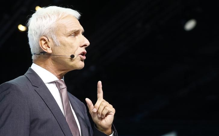 © Reuters. Volkswagen CEO  Mueller attends the opening of the Frankfurt Motor Show