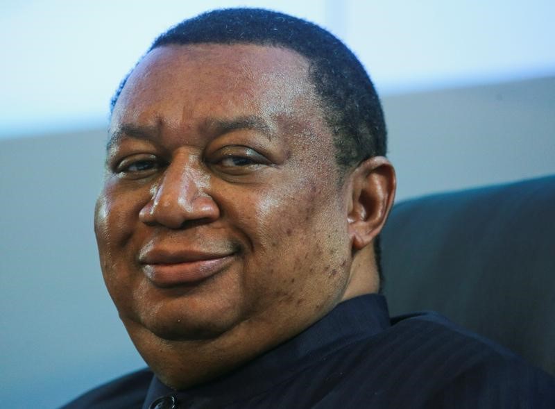 © Reuters. FILE PHOTO: OPEC Secretary General Mohammad Barkindo attends a meeting of the 4th OPEC-Non-OPEC Ministerial Monitoring Committee in St. Petersburg