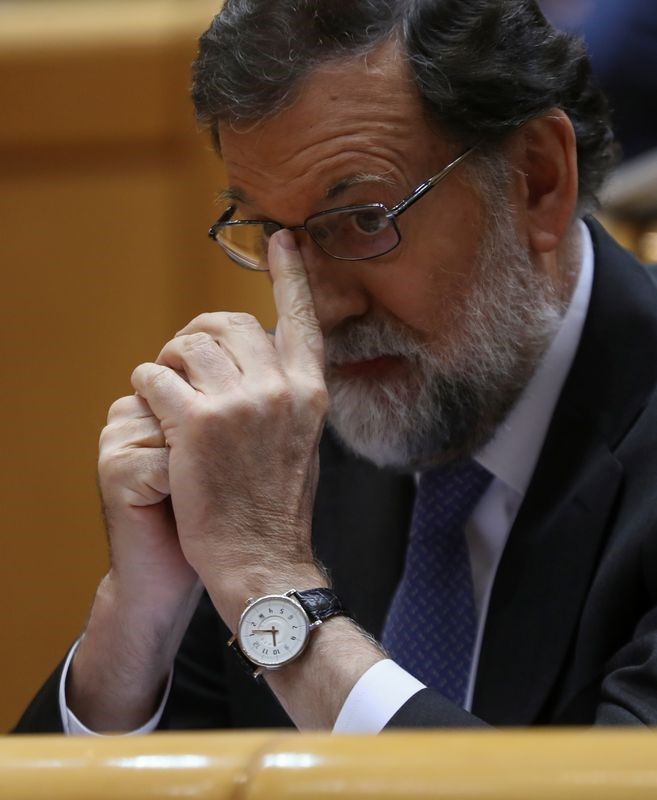 © Reuters. Rajoy dice Estado de derecho restaurará legalidad en Cataluña tras declaración de independencia