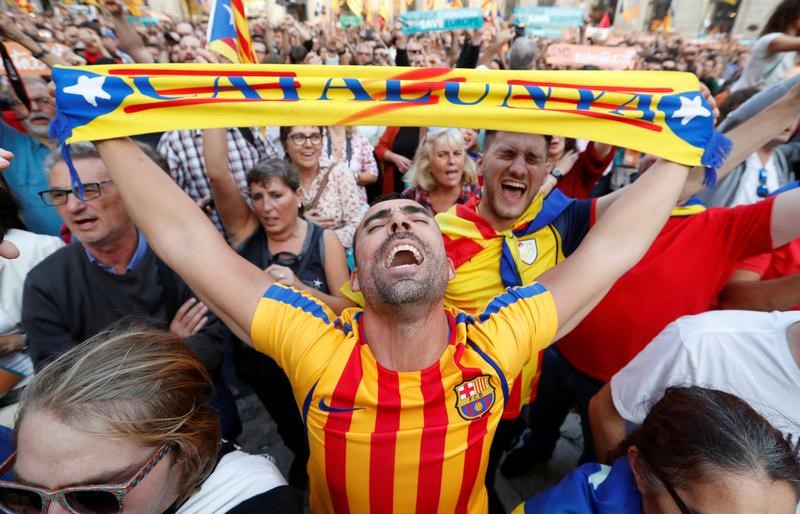 © Reuters. EEUU, Reino Unido, Francia y la UE apoyan a España tras independencia de Cataluña