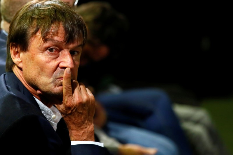 © Reuters. NICOLAS HULOT SE DONNE UN AN POUR VOIR S'IL EST "UTILE"