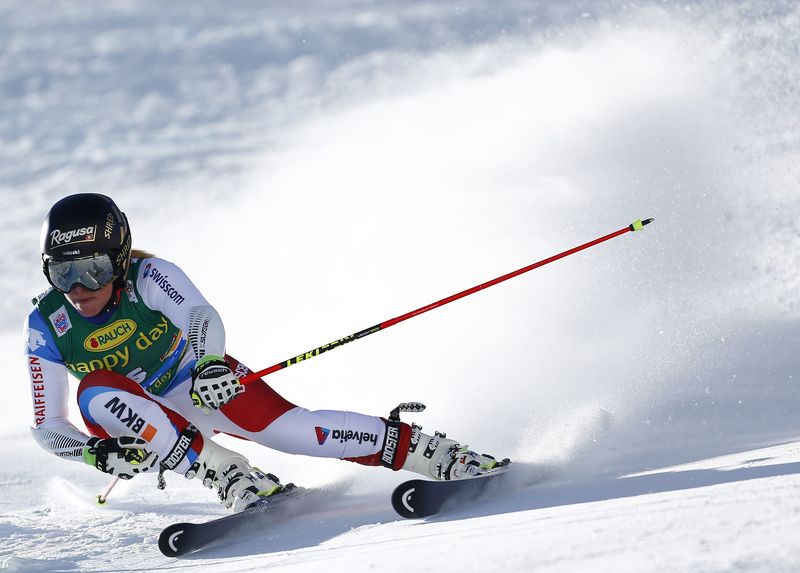 © Reuters. Alpine Skiing - FIS Alpine Skiing World Cup - Women's Giant Slalom