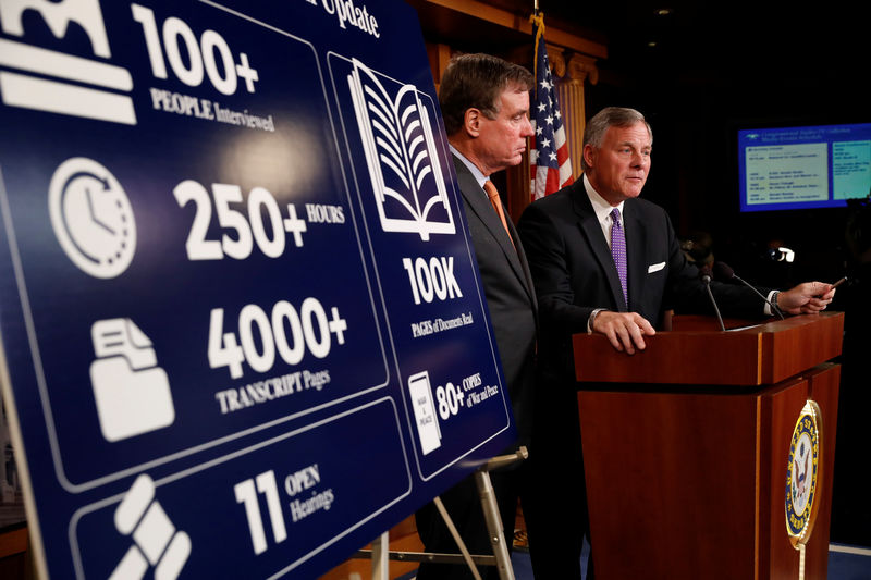 © Reuters. Sen. Richard Burr (R-NC), accompanied by Sen. Mark Warner (D-VA), gives an update on the ongoing investigation into Russian involvement in the 2016 election at the Capitol Building in Washington