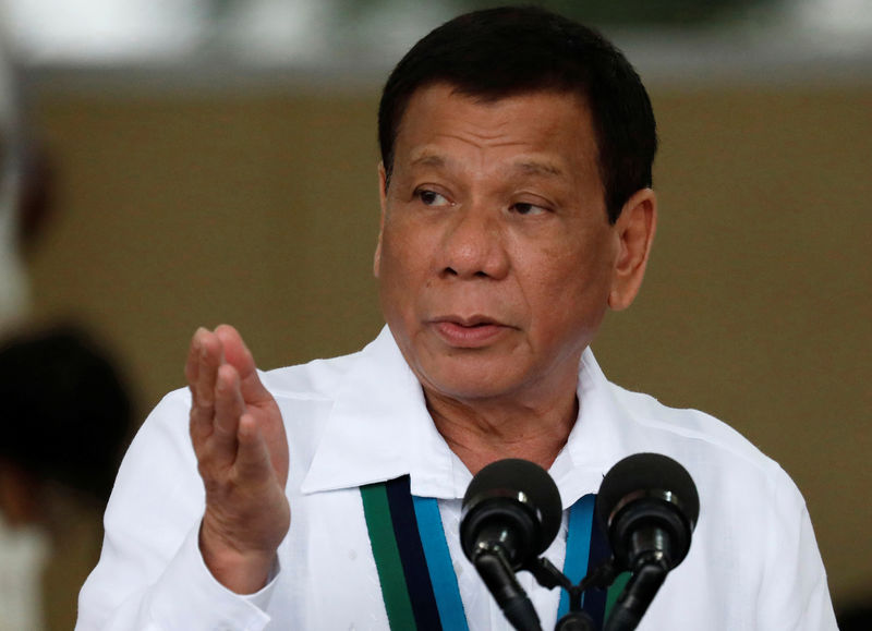 © Reuters. الرئيس الفلبيني يقول إنه سيتعامل مع ترامب "بأفضل ما يمكن"