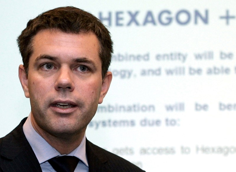 © Reuters. FILE PHOTO: Ola Rollen, chief executive of the Swedish engineering group Hexagon