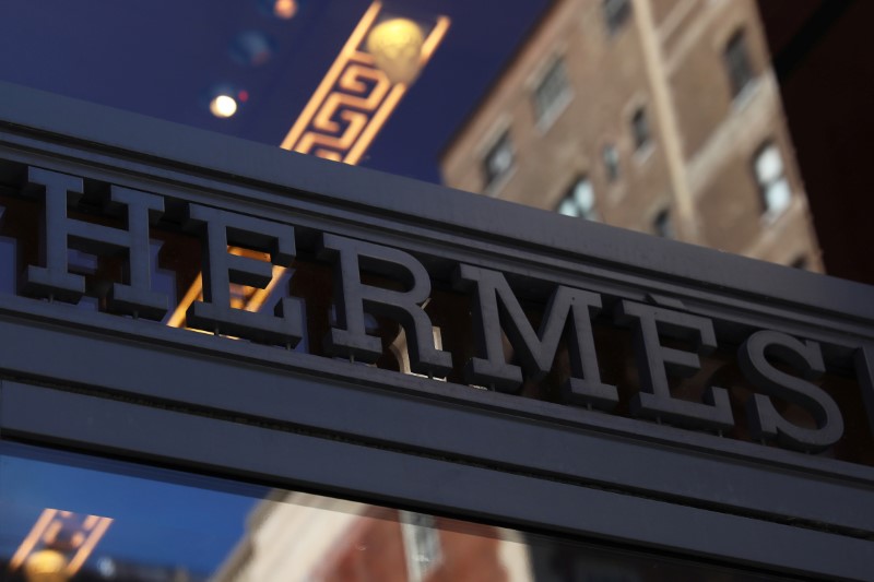 © Reuters. FILE PHOTO: The front of the Hermes store is seen along Madison Avenue in New York