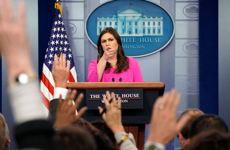 © Reuters. A porta-voz da Casa Branca, Sarah Sanders, durante coletiva de imprensa em Washington, nos Estados Unidos