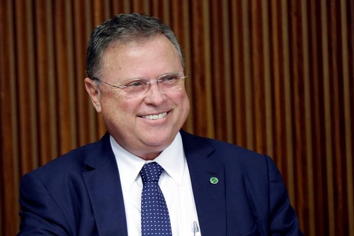 © Reuters. Ministro da Agricultura, Blairo Maggi, sorri durante reunião com presidente Michel Temer e embaixadores no Palácio do Planalto, em Brasília