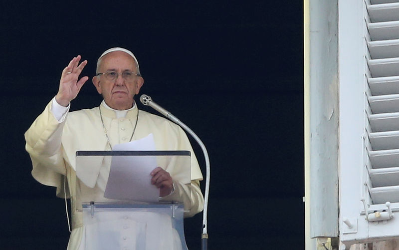 © Reuters. Papa Francisco na Praça de São Pedro, no Vaticano