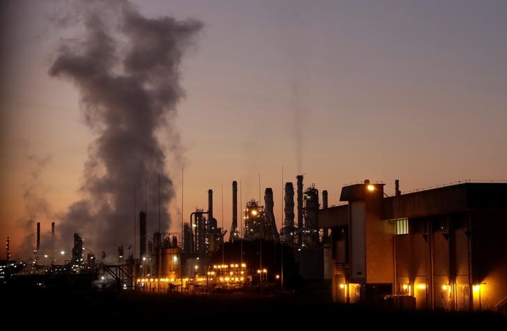 © Reuters. Visão geral da refinaria da Petrobras em Paulínia
