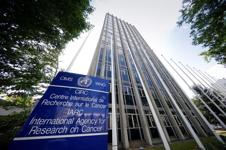 © Reuters. External view of the IARC in Lyon