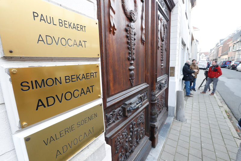 © Reuters. PUIGDEMONT VISÉ PAR UN MANDAT D'ARRÊT, SELON SON AVOCAT