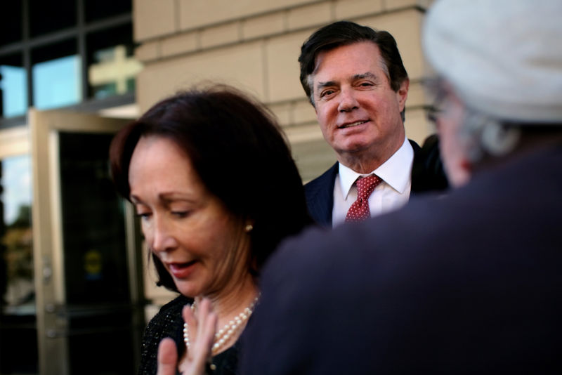 © Reuters. Paul Manafort, former Trump 2016 campaign chair, departs after a status conference at the U.S. District Court in Washington