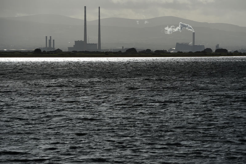 © Reuters. Dublin port is seen in cloudy weather in Dublin