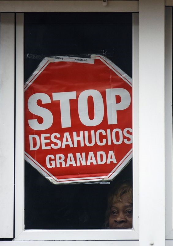 © Reuters. España endurece las condiciones a la banca con la nueva ley hipotecaria