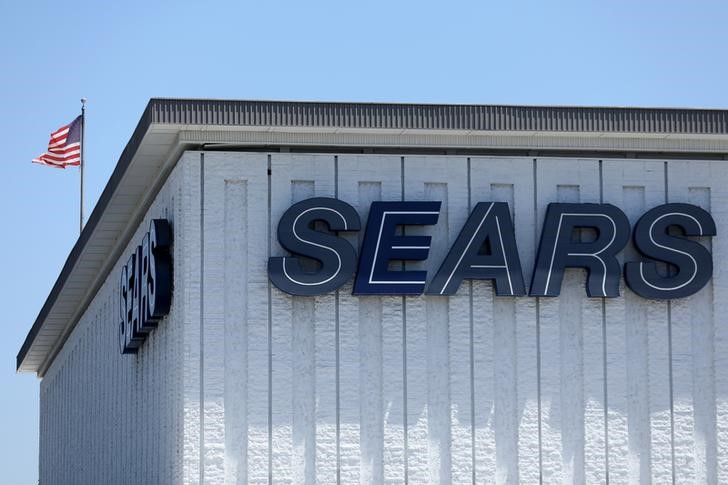 © Reuters. Sears department store pictured in California