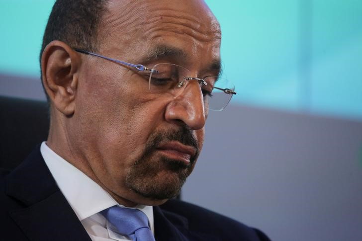 © Reuters. Saudi Arabian Energy Minister Khalid al-Falih attends a meeting of the 4th OPEC-Non-OPEC Ministerial Monitoring Committee in St. Petersburg