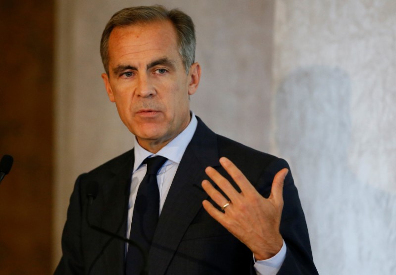 © Reuters. FILE PHOTO - The Governor of the Bank of England, Mark Carney, speaks at the Bank of England conference 'Independence 20 Years On' at the Fishmonger's Hall in London