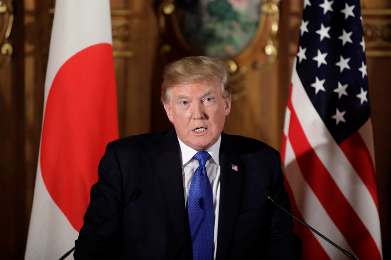 © Reuters. U.S. President Donald Trump speaks during a news conference with Japan's Prime Minister Shinzo Abe at Akasaka Palace in Tokyo