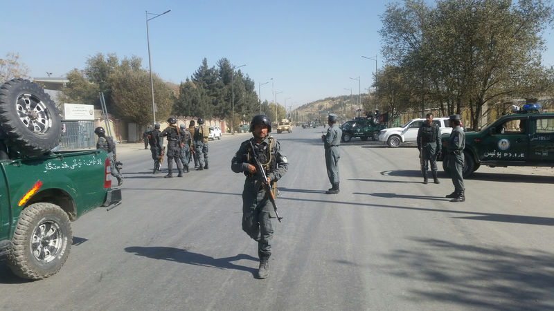 © Reuters. تنظيم الدولة الإسلامية يعلن مسؤوليته عن هجوم على محطة تلفزيون أفغانية