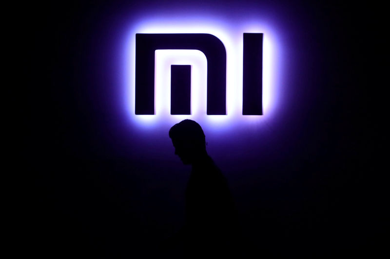 © Reuters. FILE PHOTO: A Xiaomi logo is pictured in Mexico City