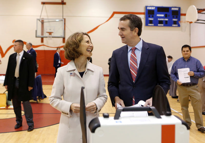 © Reuters. Virginia Lieutenant Governor Ralph Northam and his wife Pam vote in Norfolk, Virginia