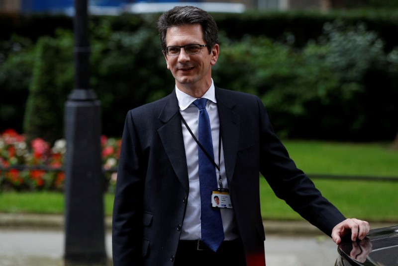 © Reuters. Ministro do Brexit, Steve Baker, deixa Downing Street, no centro de Londres, Reino Unido