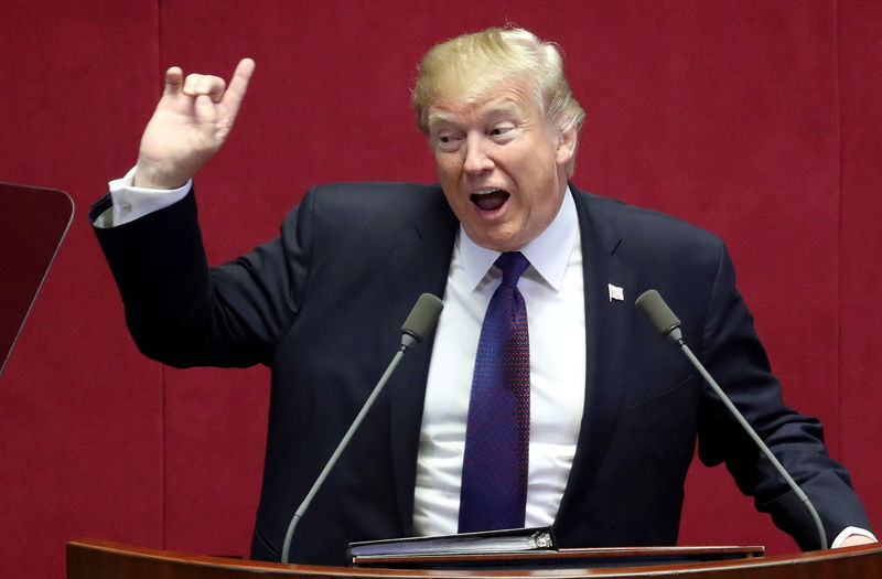 © Reuters. Trump advierte de grave peligro al 