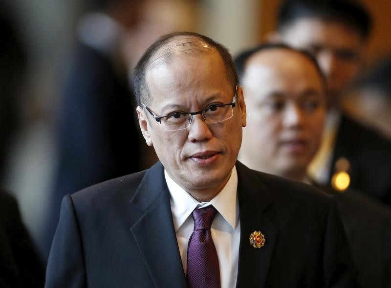 © Reuters. هيئة مكافحة الفساد في الفلبين توجه اتهامات للرئيس السابق أكينو