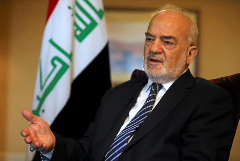 © Reuters. وزير خارجية العراق: لسنا مع عزل أو محاصرة أي بلد