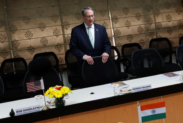 © Reuters. U.S. House Judiciary Committee chairman Goodlatte waits for the India's Minister of Law and Information and Technology Shankar to arrive before start of their meeting in new Delhi