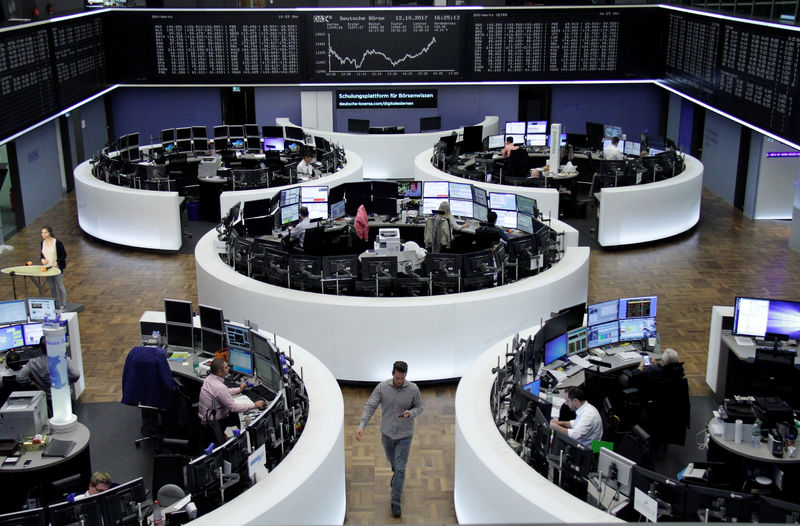 © Reuters. The German share price index, DAX board, is seen at the stock exchange in Frankfurt