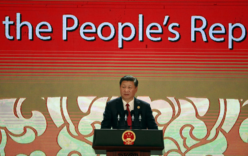 © Reuters. Presidente da China, Xi Jinping, durante pronunciamento em cúpula da Cooperação Econômica da Ásia-Pacífico em Danang, no Vietnã