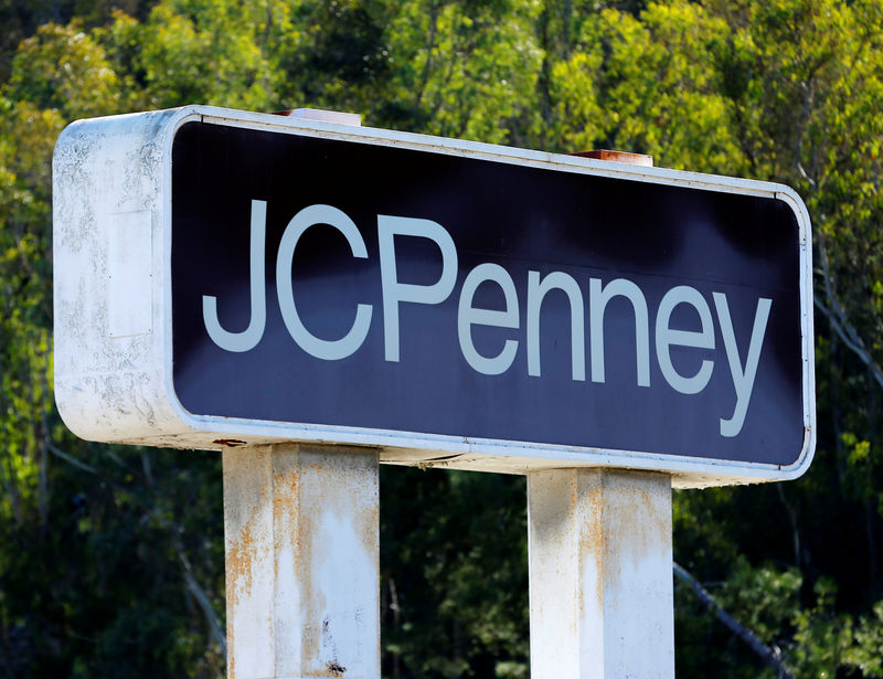 © Reuters. FILE PHOTO: A JC Penny department store sign is shown in Oceanside