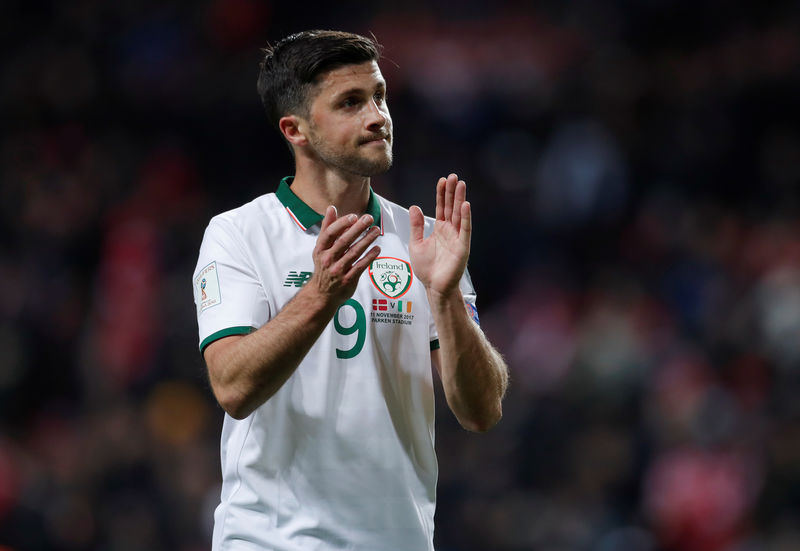 © Reuters. راندولف يحبط الدنمرك ويهدي ايرلندا التعادل في ملحق تصفيات كأس العالم