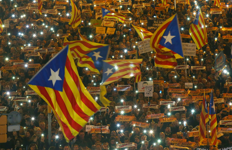 © Reuters. Manifestantes pró-independência da Catalunha durante protesto em Barcelona