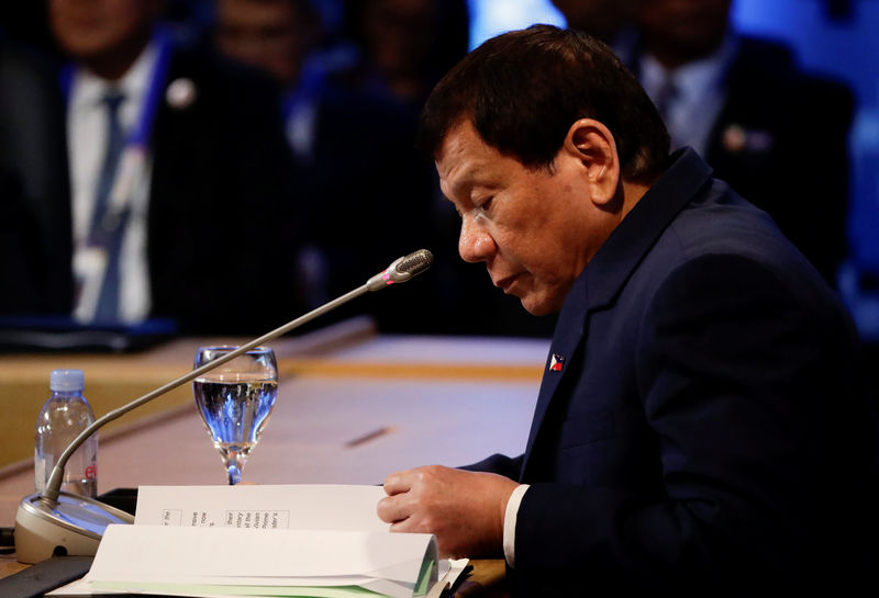 © Reuters. Philippine President Rodrigo Duterte participates in the opening session of the 15th ASEAN-India Summit at the Philippine International Convention Center in Manila