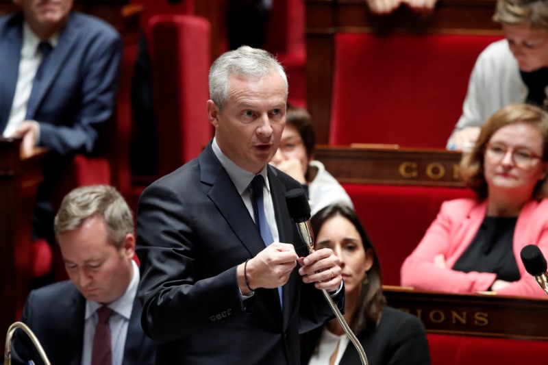 © Reuters. BRUNO LE MAIRE RESTE VIGILANT SUR LES PROJETS DE GE EN FRANCE