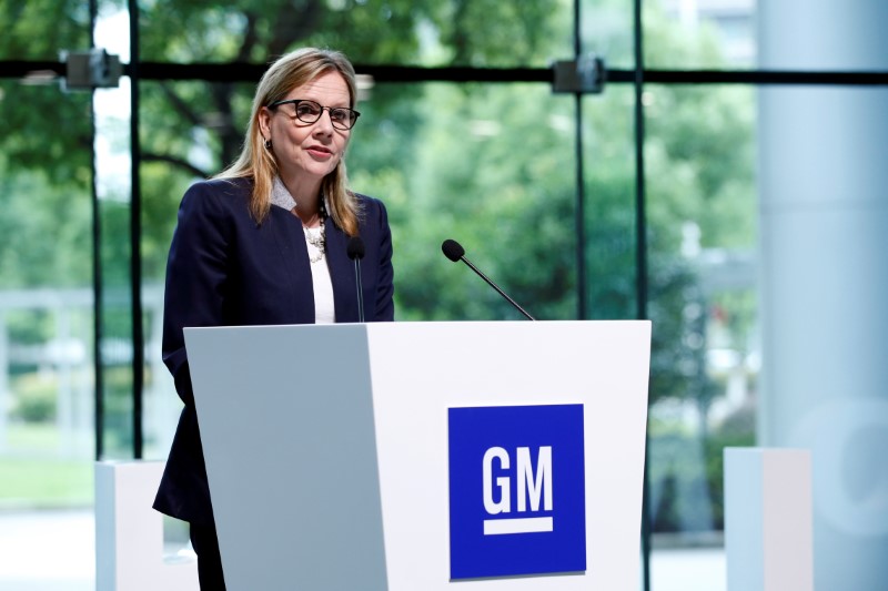 © Reuters. General Motors Chairman & CEO Mary Barra attends a press conference in Shanghai
