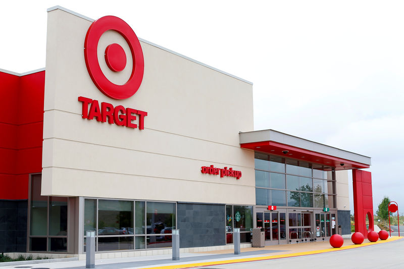 © Reuters. FILE PHOTO:    A newly constructed Target store is shown in San Diego, California