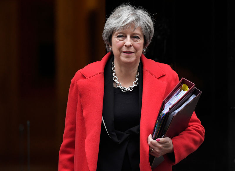 © Reuters. Britain's Prime Minister Theresa May leaves 10 Downing Street in London