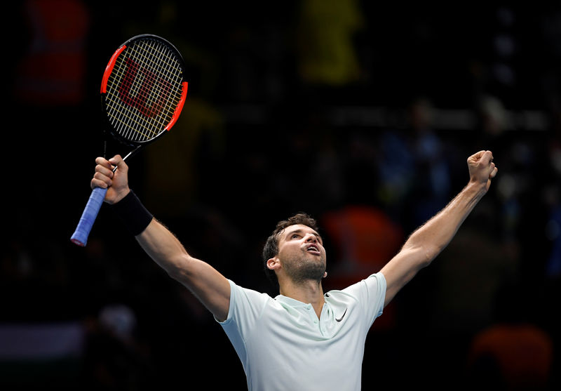 © Reuters. Dimitrov vapulea a Goffin para alcanzar la semifinal del ATP Finals