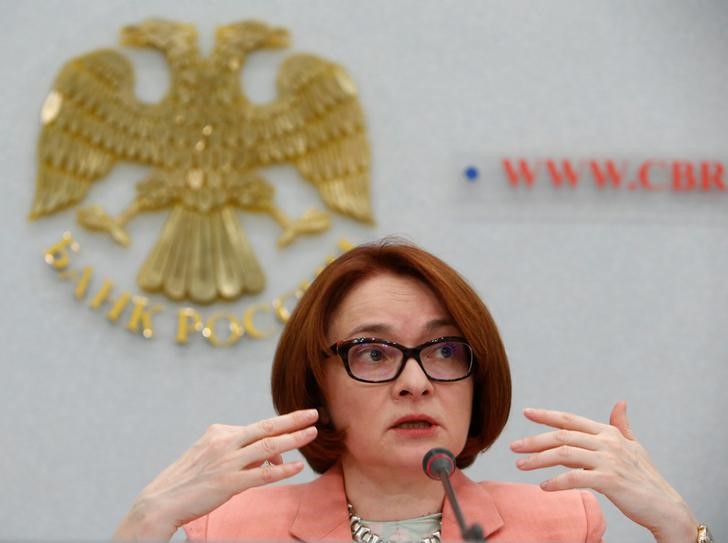 © Reuters. Russian central bank governor Nabiullina gestures during a news conference in Moscow