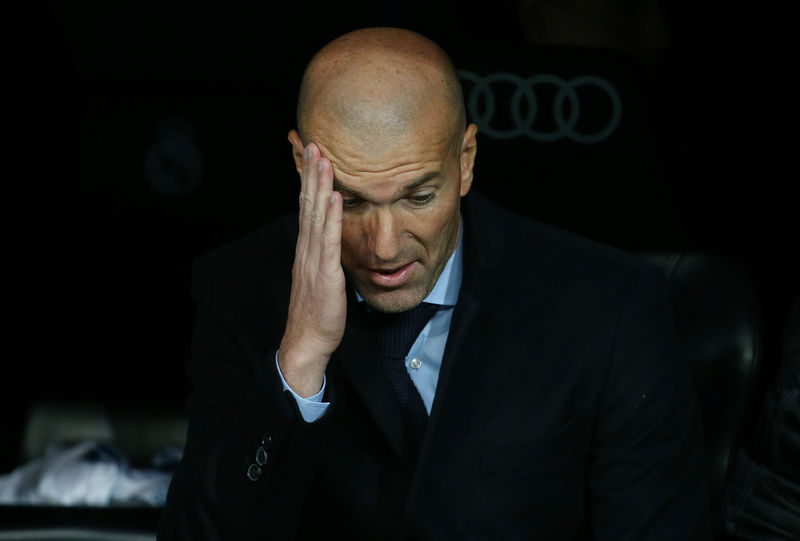 © Reuters. La pelea entre Ramos y Ronaldo ya está resuelta, dice Zidane