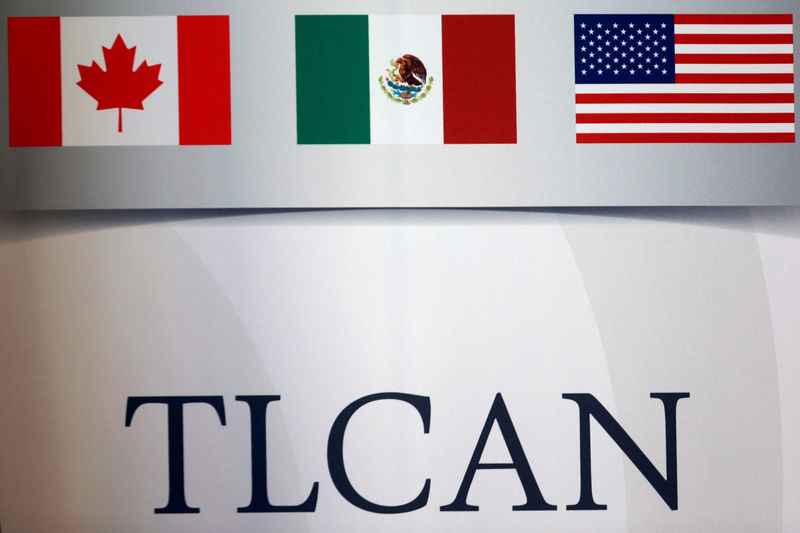 © Reuters. A NAFTA logo is seen during the fifth round of NAFTA talks involving the United States, Mexico and Canada, in Mexico City