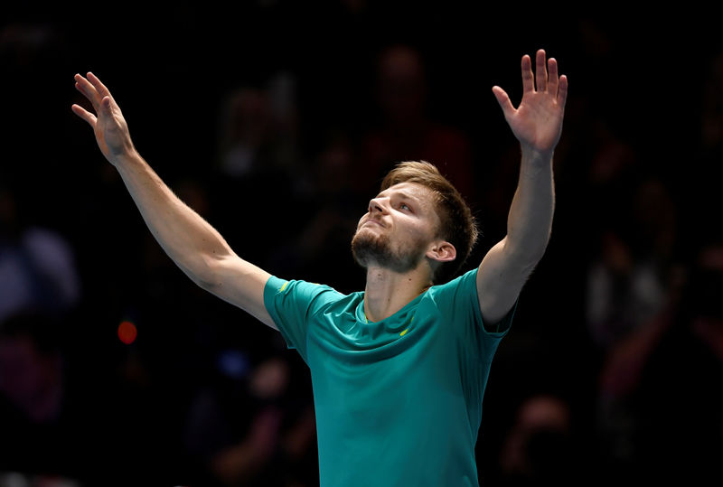 © Reuters. Goffin celebra su paso a la final del ATP Finals