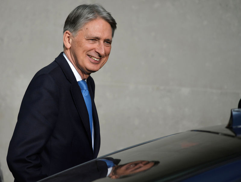 © Reuters. Britain's Chancellor of the Exchequer Philip Hammond arrives at the BBC in London