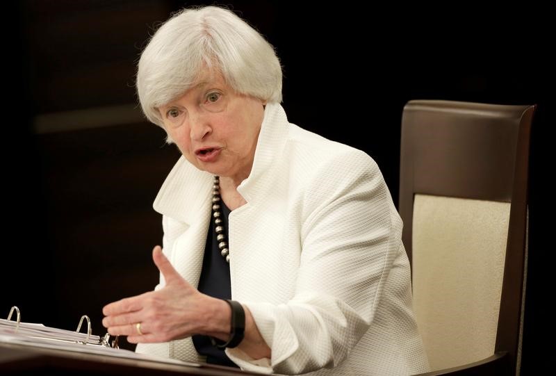 © Reuters. FILE PHOTO: Federal Reserve Chairman Janet Yellen speaks during a news conference after a two-day Federal Open Markets Committee (FOMC) policy meeting, in Washington