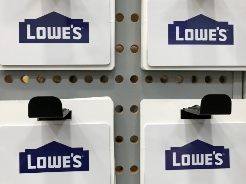 © Reuters. Gift cards are shown for sale inside a Lowe's retail store in Carlsbad, California,